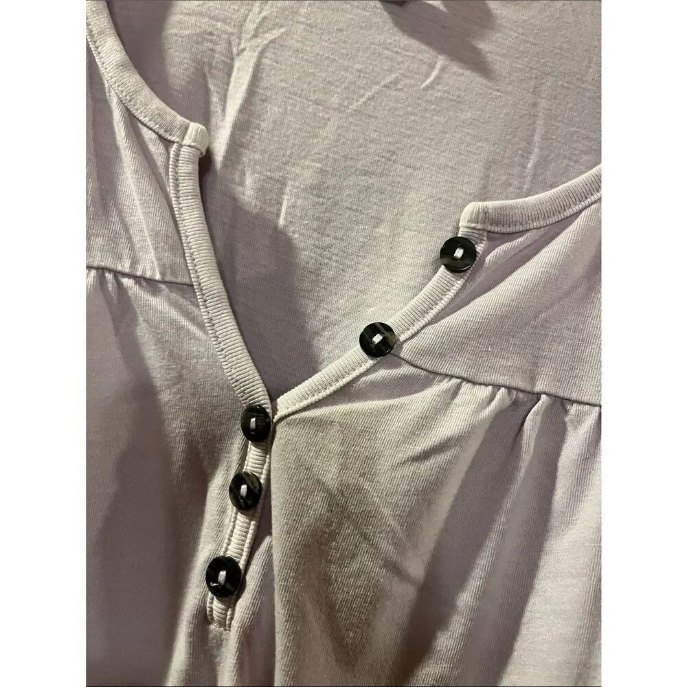 Women's Lavender Button-Front Short Sleeve Top - Picture 5 of 8